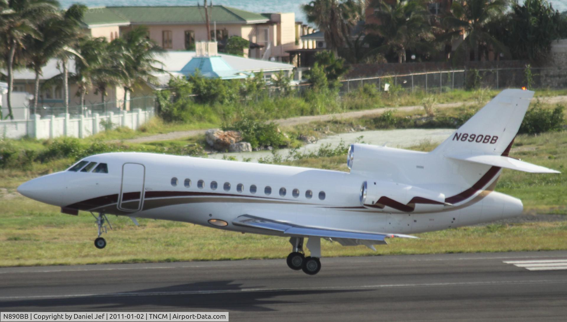 N890BB, 2007 Dassault Falcon 900EX C/N 611, N890BB landing at TNCM
