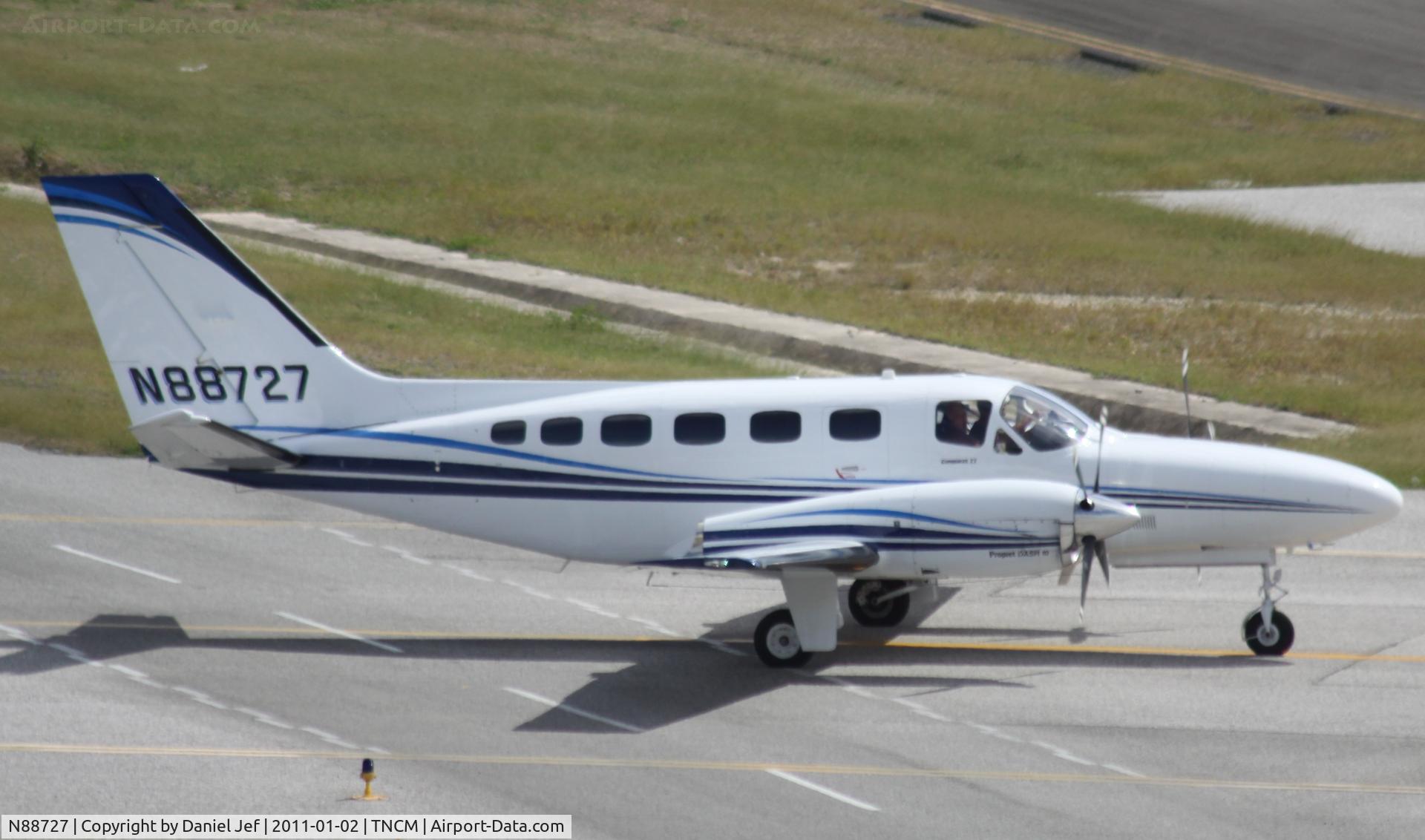 N88727, 1982 Cessna 441 Conquest II C/N 441-0267, N88727 taxing for take off at  TNCM