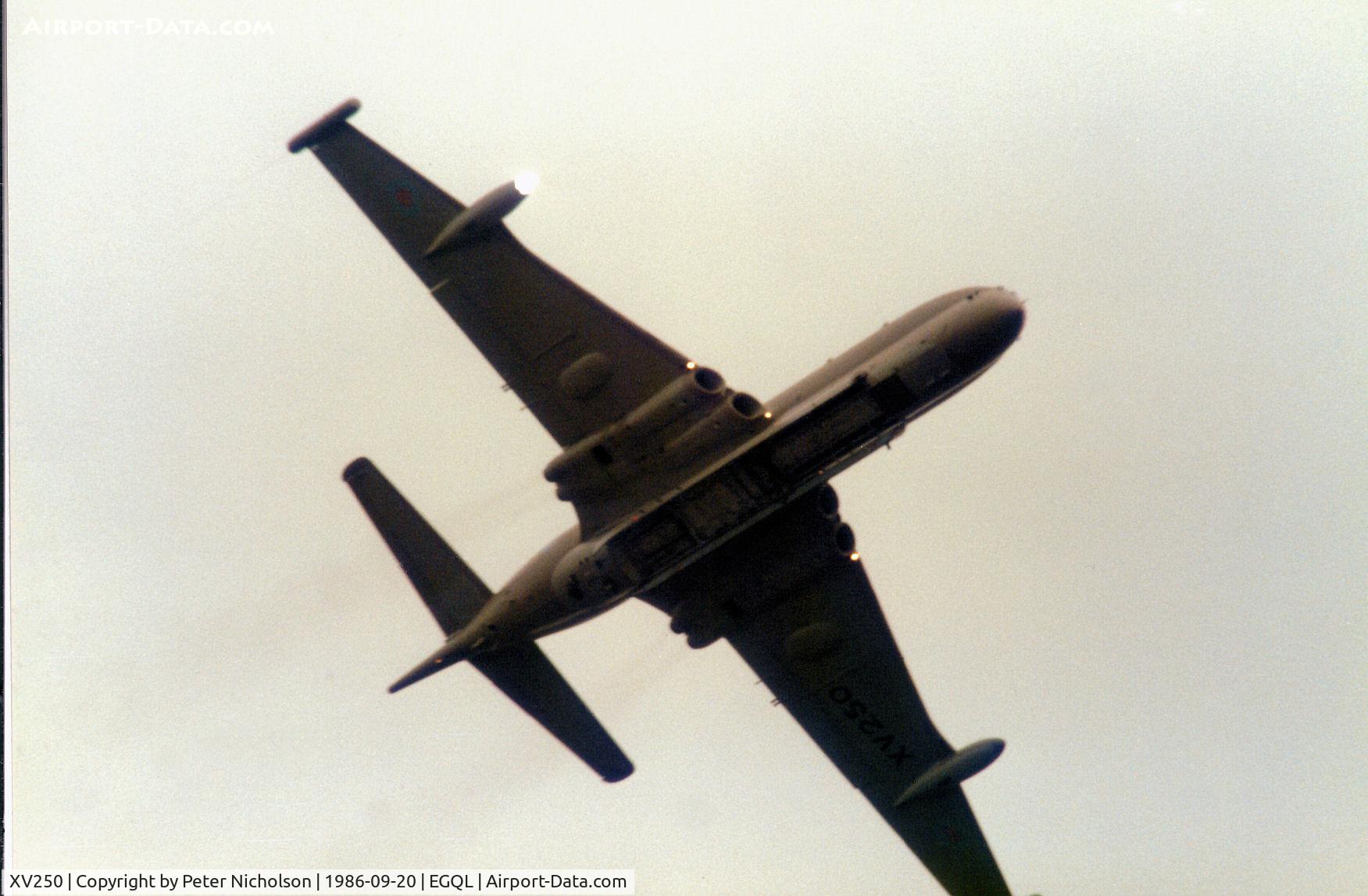 XV250, Hawker Siddeley Nimrod MR.2 C/N 8025, Nimrod MR.2 of the Kinloss Maritime Wing on a fly-past with the weapons bay open at the 1986 RAF Leuchars Airshow.