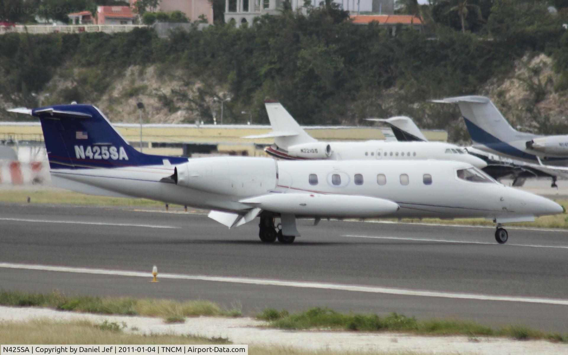 N425SA, 1981 Gates Learjet Corp. 35A C/N 425, N425SA back traking for parking at TNCM