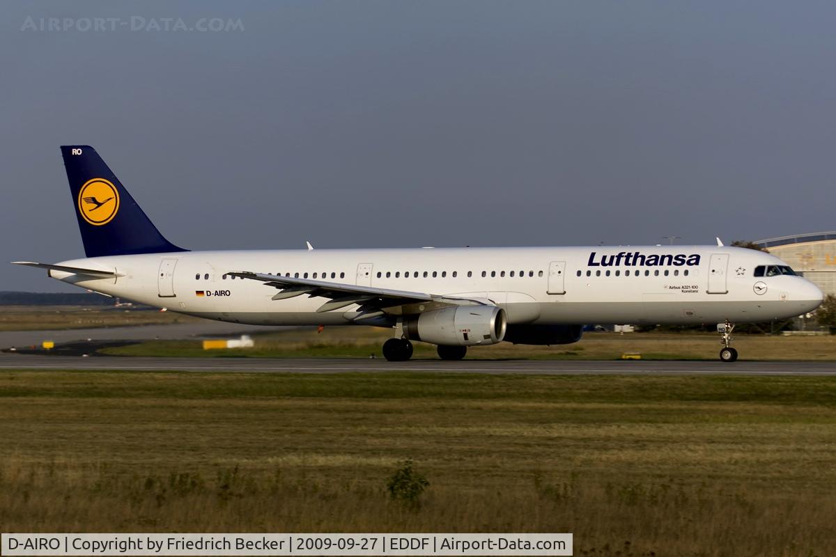 D-AIRO, 1995 Airbus A321-131 C/N 0563, departing via RW18W