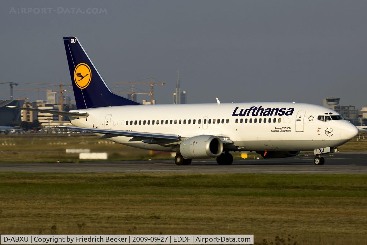 D-ABXU, 1989 Boeing 737-330 C/N 24282, departing via RW18W