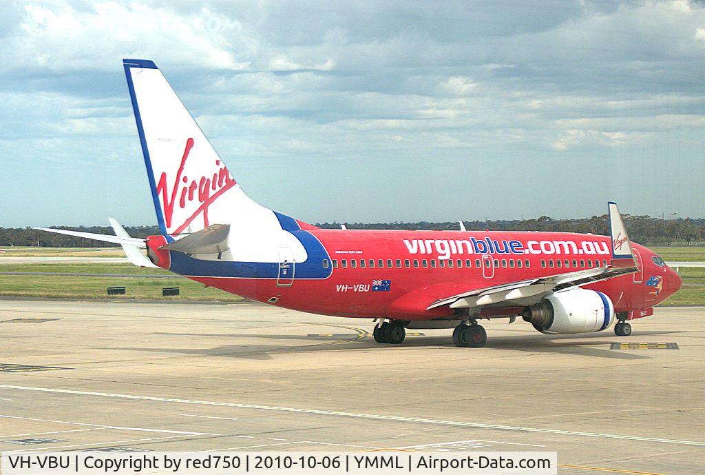VH-VBU, 2003 Boeing 737-76Q C/N 30288, VH-VBU leaving the terminal at Tullamarine,