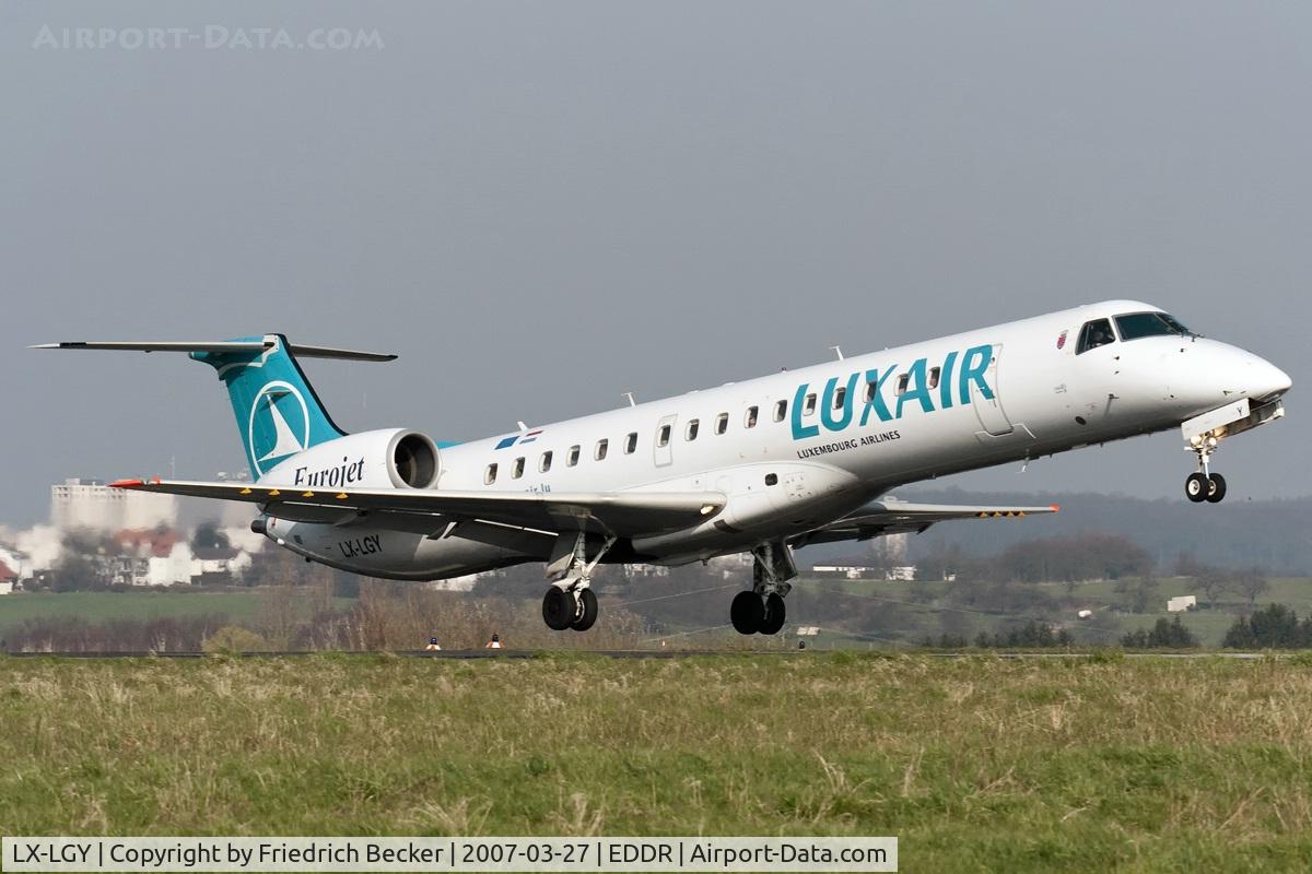 LX-LGY, 2000 Embraer EMB-145LU (ERJ-145LU) C/N 145242, on final RW09
