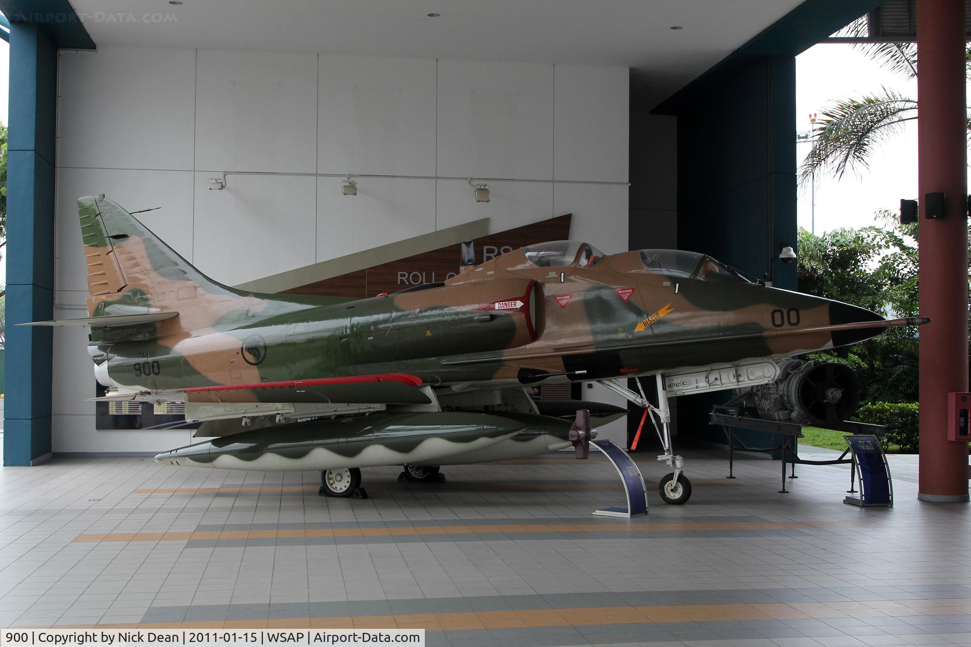 900, Douglas TA-4SU Skyhawk C/N 12506, WSAP Republic of Singapore Air Force Museum