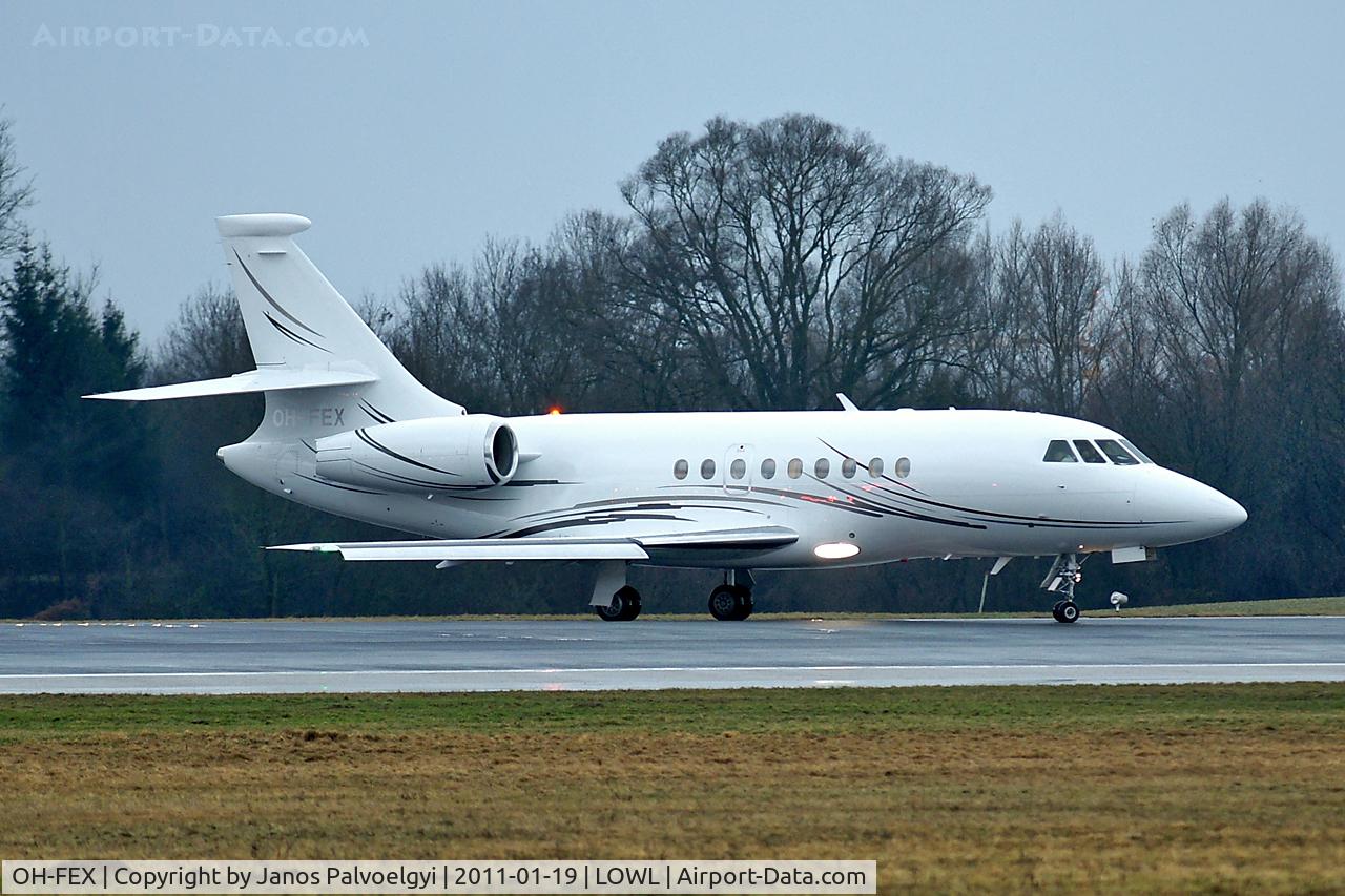OH-FEX, Dassault Falcon 2000EX C/N 27, Airfix Aviation Dassault Falcon 2000EX on RWY26 in LOWL/LNZ