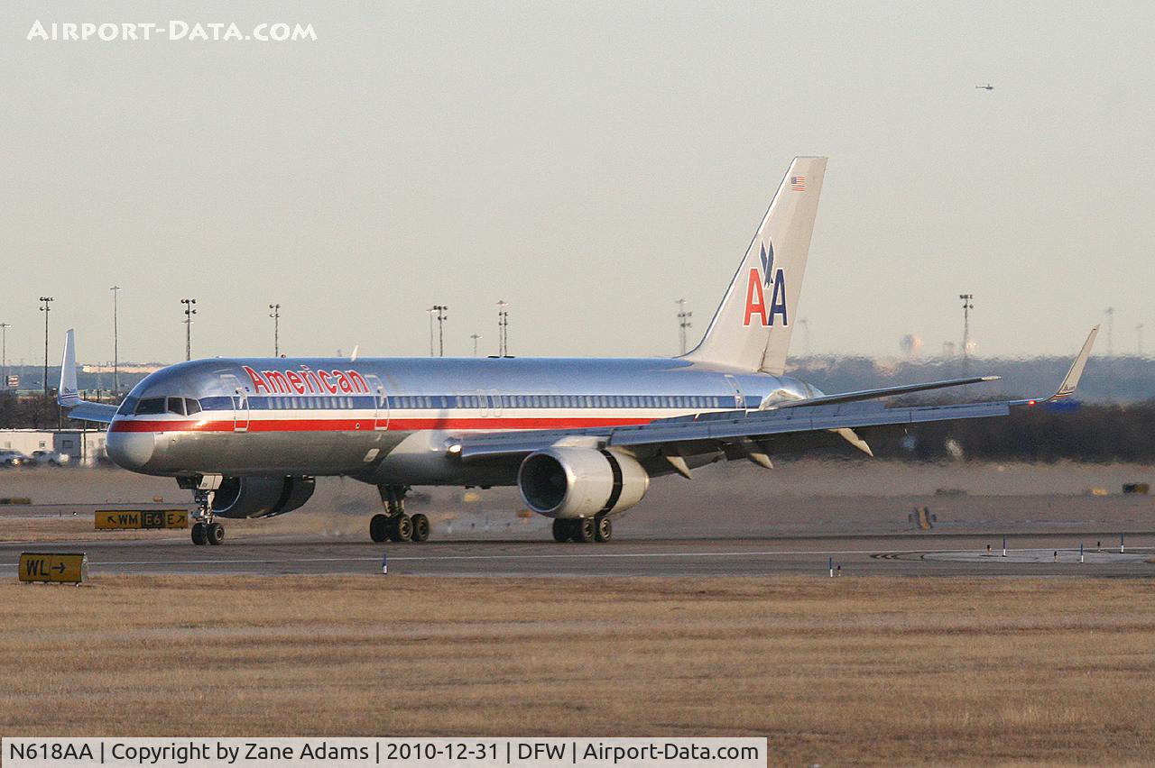 N618AA, 1989 Boeing 757-223 C/N 24526, American Airlines at DFW Airport