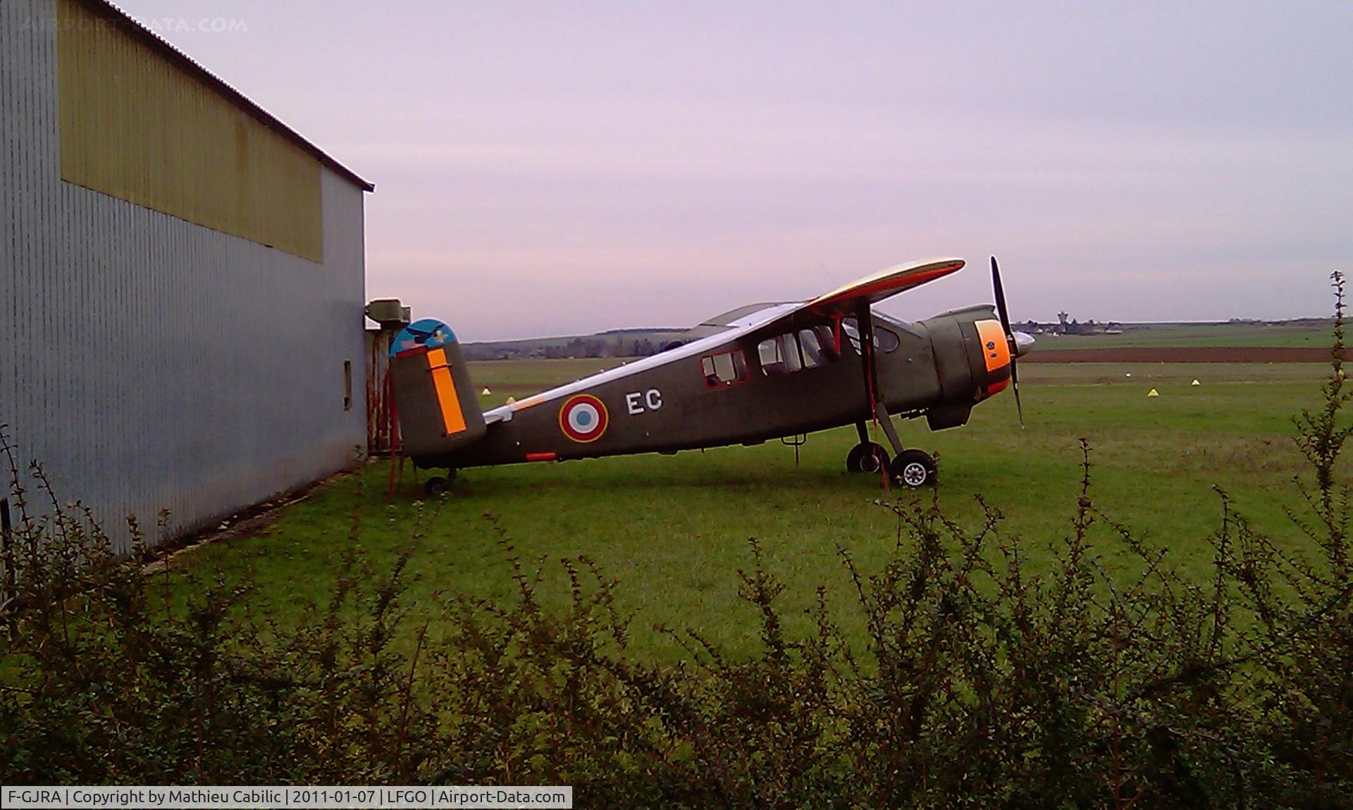 F-GJRA, Max Holste MH-1521C-1 Broussard C/N 282, Broussard on Pont sur Yonne