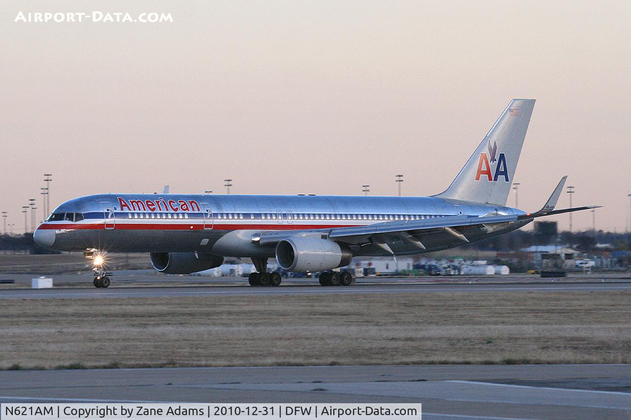 N621AM, 1990 Boeing 757-223 C/N 24579, American Airlines at DFW Airport