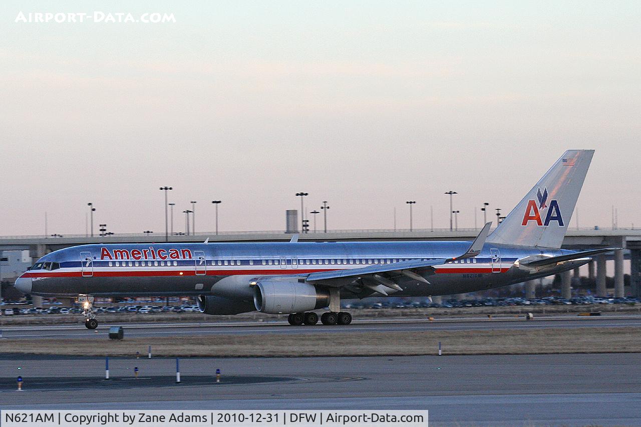 N621AM, 1990 Boeing 757-223 C/N 24579, American Airlines at DFW Airport