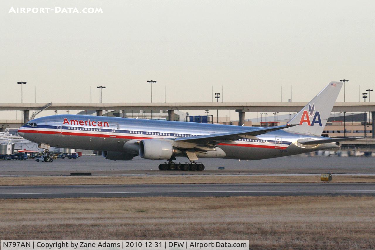 N797AN, 2001 Boeing 777-223 C/N 30012, [IMG]http://img.photobucket.com/albums/v260/Ztex/Aero%20Pics%202010/IMG_3200n3701gftw.jpg[/IMG]