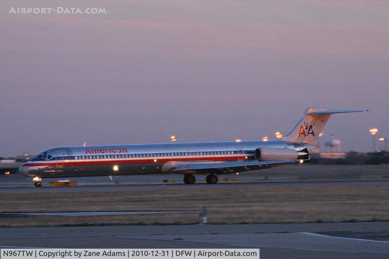 N967TW, 1999 McDonnell Douglas MD-83 (DC-9-83) C/N 53617, American Airlines at DFW Airport