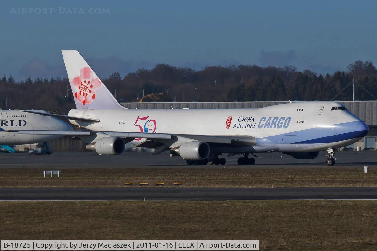 B-18725, 2007 Boeing 747-409F/SCD C/N 30771, B-18725_
2007 Boeing 747-409F (SCD), c/n: 30771