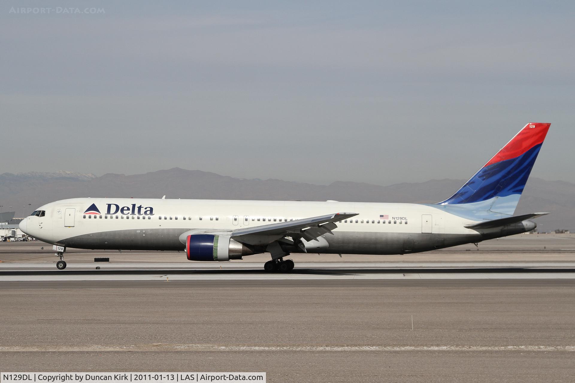 N129DL, 1988 Boeing 767-332 C/N 24079, One of very few unpainted Delta aircraft
