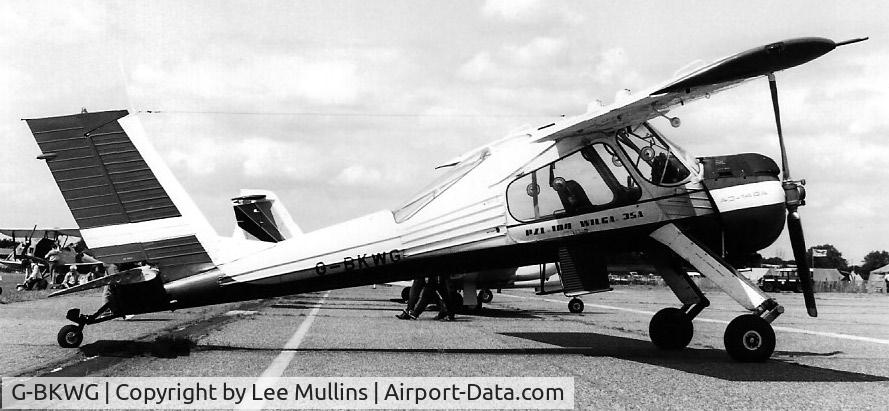 G-BKWG, 1982 PZL-Okecie PZL-104 Wilga 35A C/N 17820687, Cranfield PFA Rally