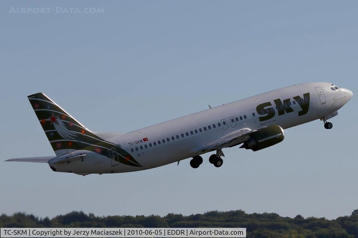 TC-SKM, 1997 Boeing 737-49R C/N 28882, TC-SKM_
1997 Boeing Aircraft Co 737-49R,