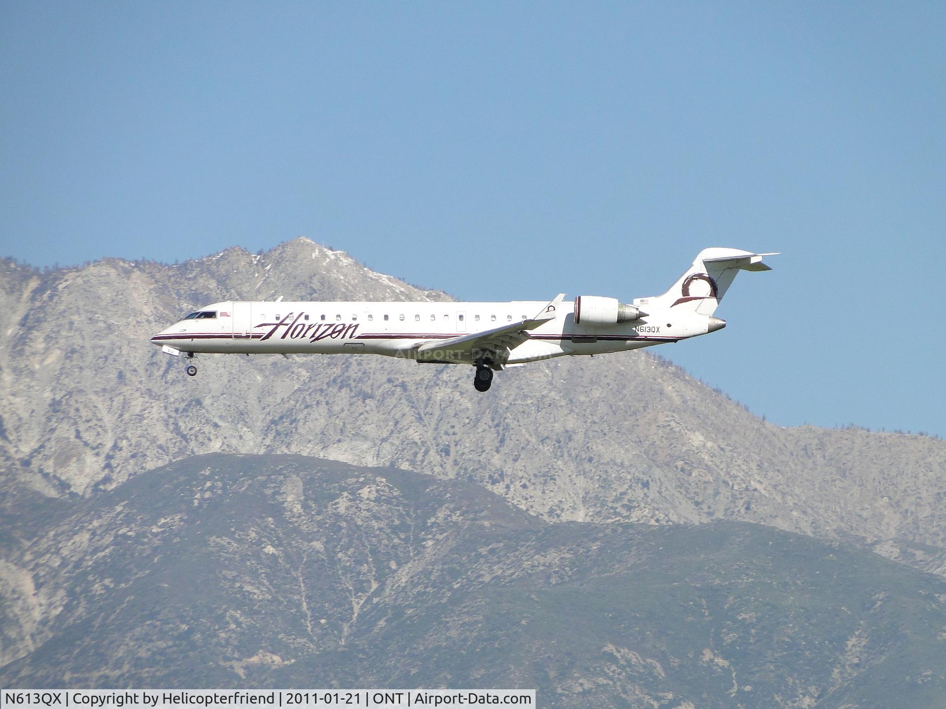 N613QX, 2002 Bombardier CRJ-701 (CL-600-2C10) Regional Jet C/N 10045, On final to runway 26R