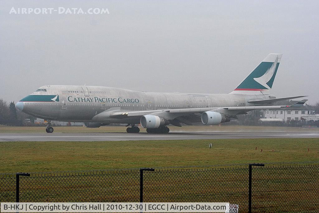 B-HKJ, , Cathay Pacific Cargo B747 lining upon RW23R