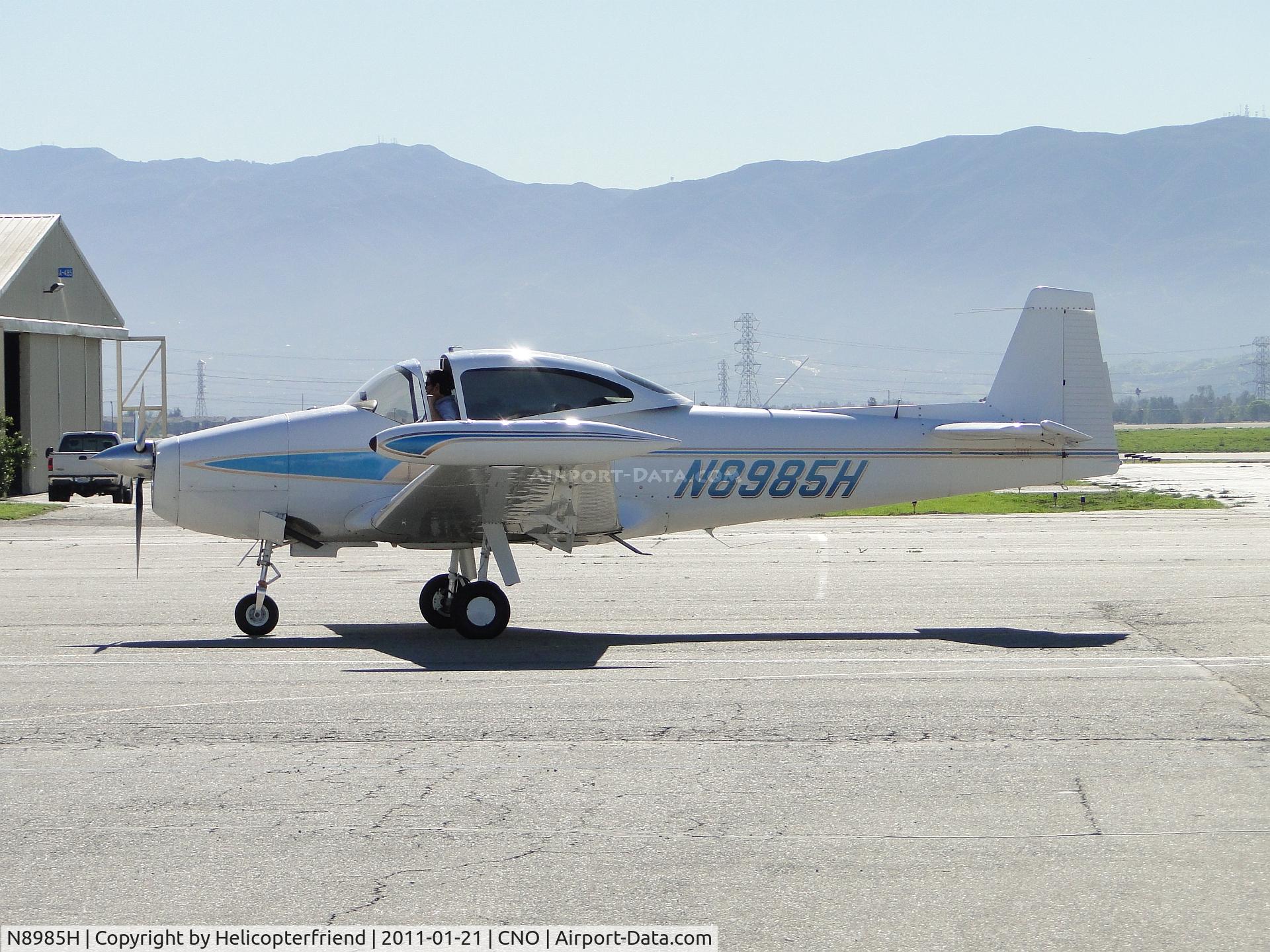 N8985H, 1947 North American Navion (NA-145) C/N NAV-4-985, Taxiing to the runway area