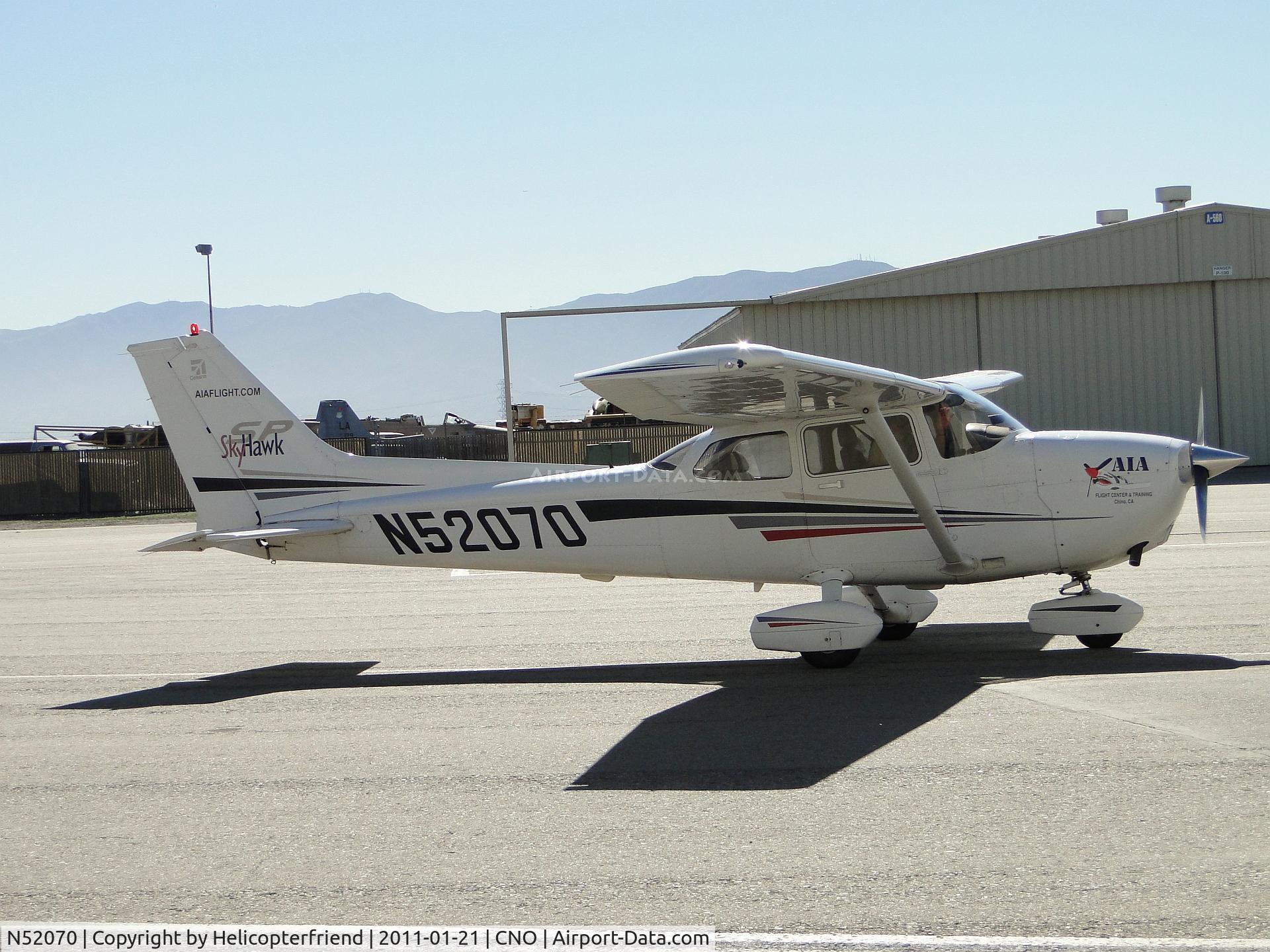 N52070, 2002 Cessna 172S C/N 172S9077, Just landed and taxiing back to hanger