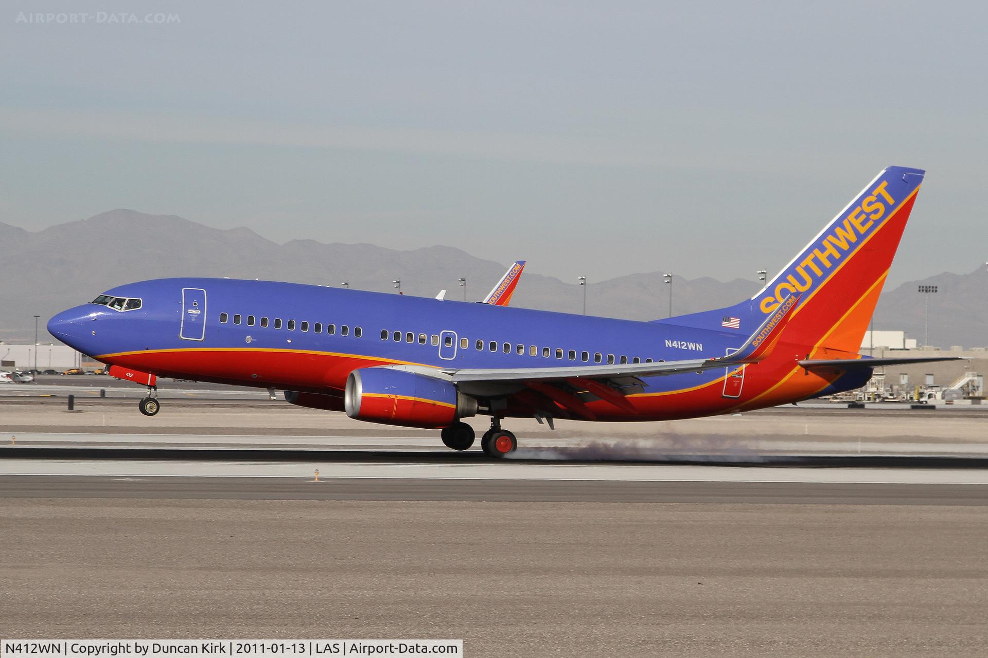 N412WN, 2001 Boeing 737-7H4 C/N 29818, Landing with a kiss!