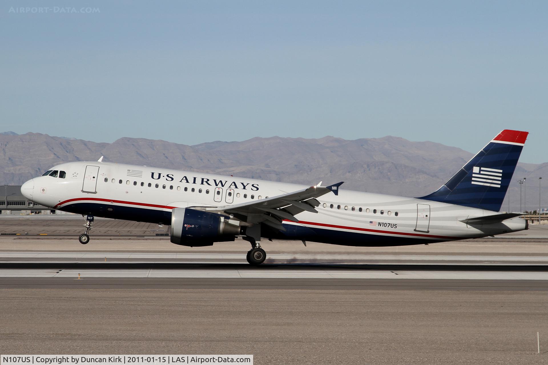 N107US, 1999 Airbus A320-214 C/N 1052, Another 'Bus