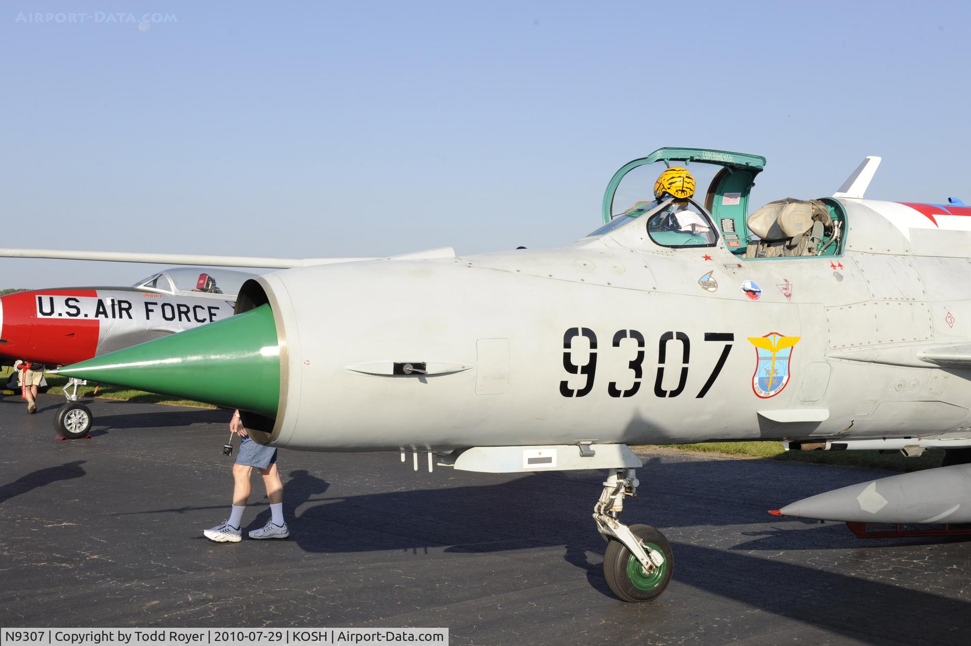 N9307, 1975 Mikoyan-Gurevich MiG-21MF C/N 96004307, AIRVENTURE 2010