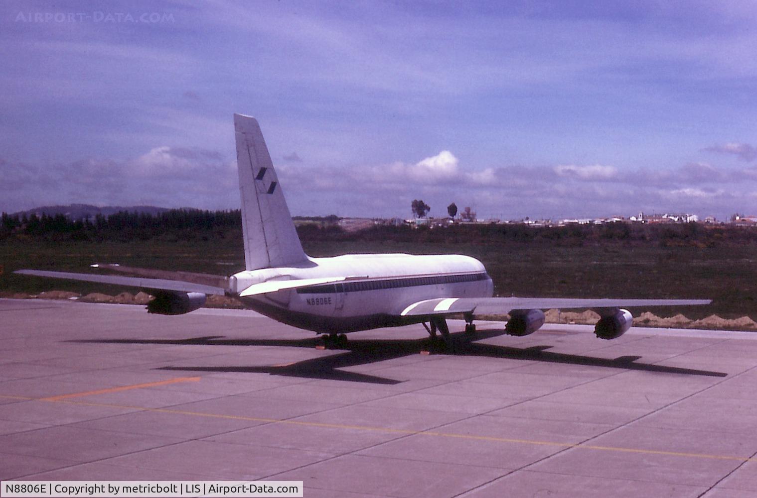 N8806E, 1960 Convair 880-22-2 C/N 22-00-21, At Lisbon,1982,before conversion to restaurant