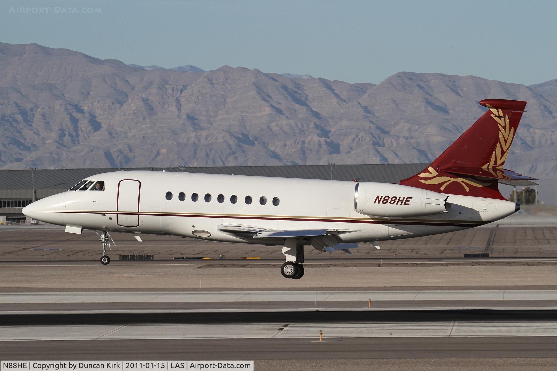 N88HE, 2006 Dassault Falcon 2000EX C/N 79, Nice landing photo