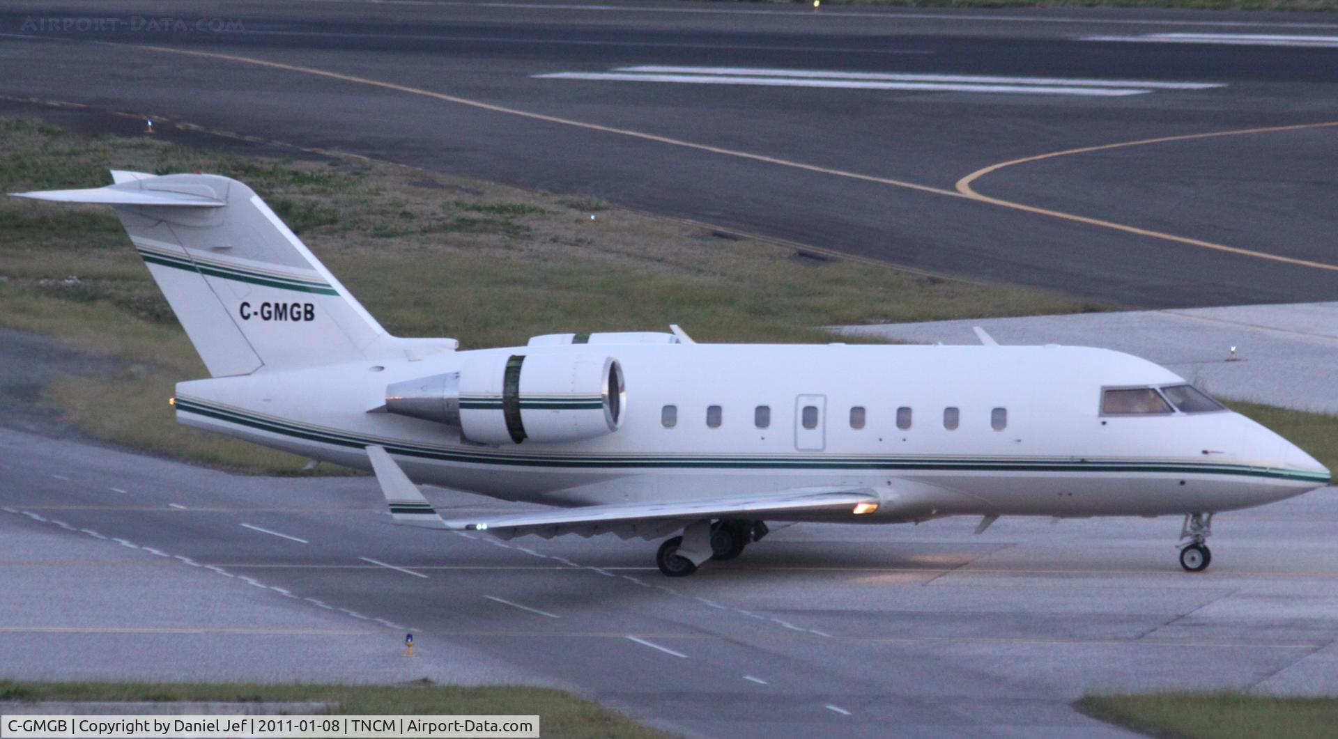 C-GMGB, 1991 Canadair Challenger 601-3A (CL-600-2B16) C/N 5093, Taxing for take off at TNCM