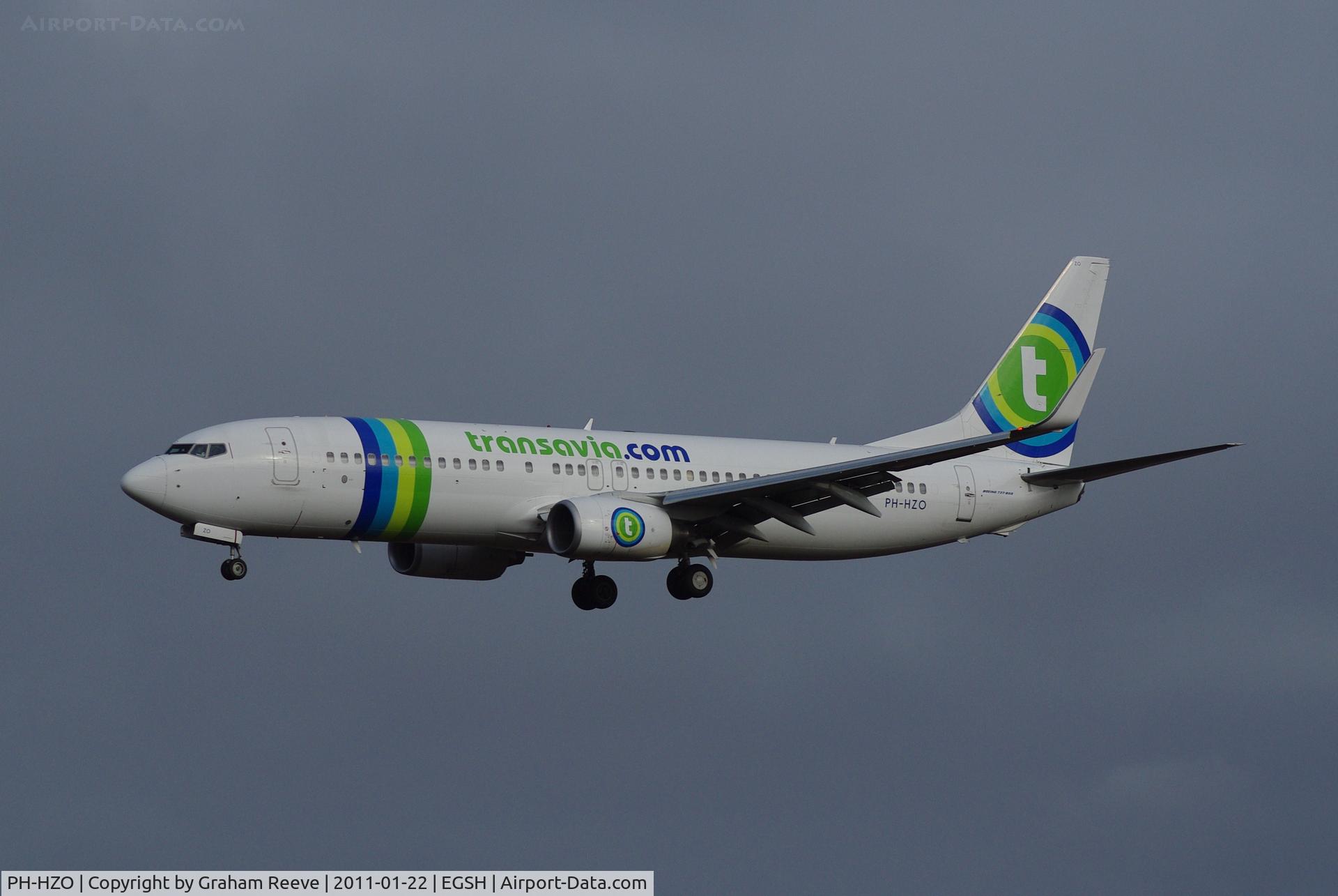 PH-HZO, 2007 Boeing 737-8K2 C/N 34169, Landing at Norwich.