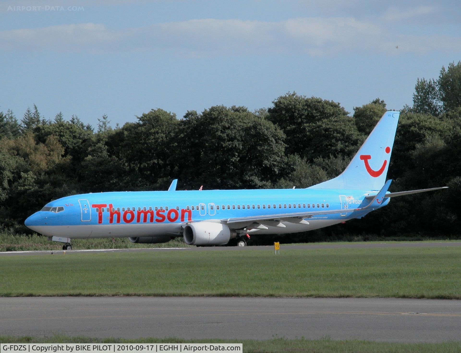 G-FDZS, 2009 Boeing 737-8K5 C/N 35147, Taxying to rwy 26