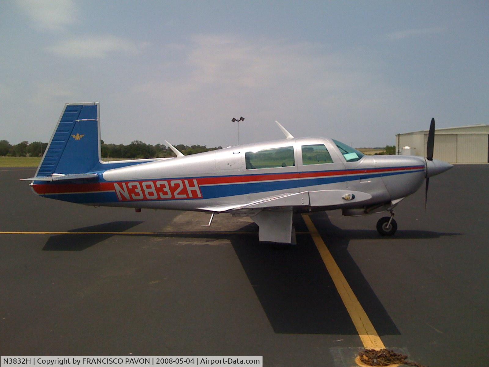N3832H, 1980 Mooney M20J 201 C/N 24-0956, THIS PICTURE WAS TAKEN AT LLANO, TX AIRPORT WHEN I USED TO OWN THIS PLANE BACK IN 2007