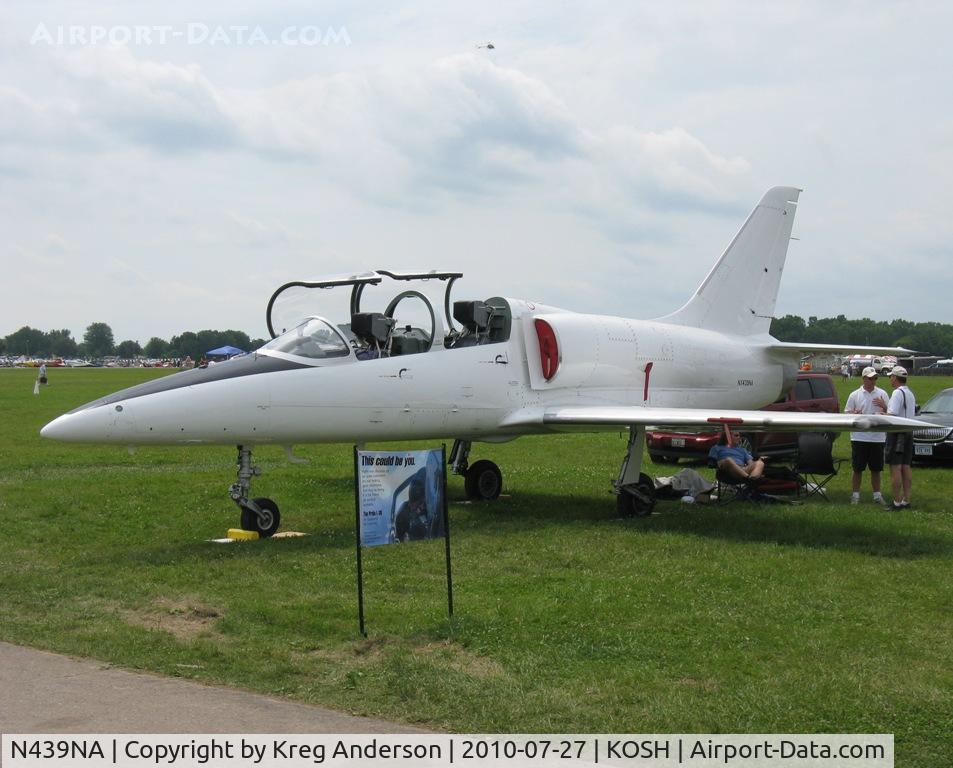 N439NA, 1973 Aero L-39C Albatros C/N 330205, EAA AirVenture 2010