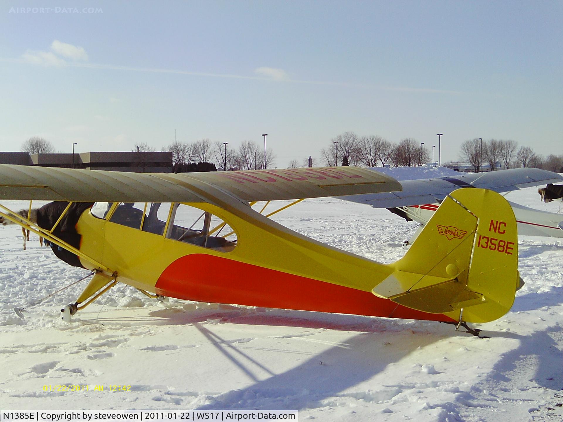 N1385E, 1946 Aeronca 7AC Champion C/N 7AC-4946, On the ramp EAA Ski plane Fly-in