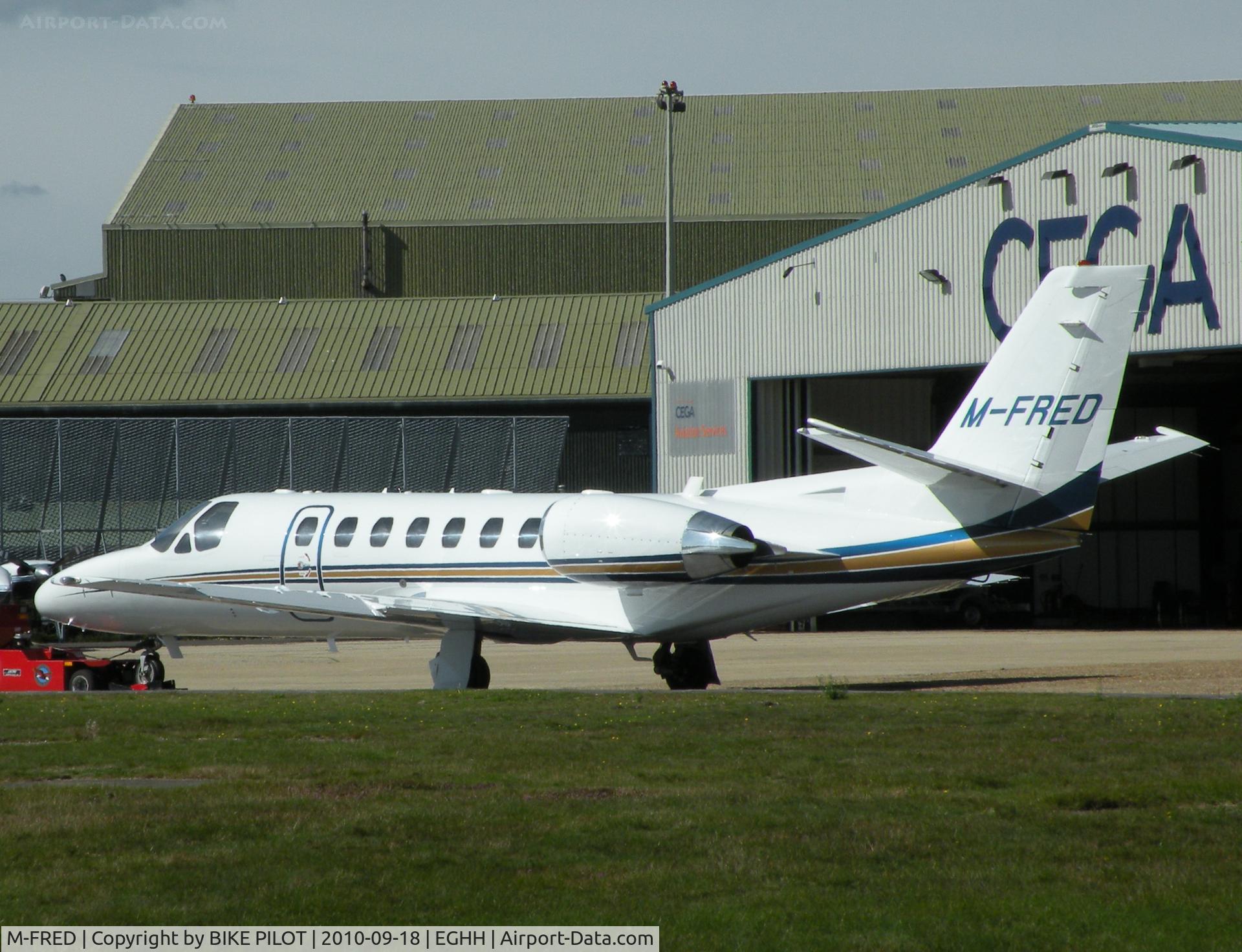 M-FRED, 2004 Cessna 560 Citation Encore C/N 560-0665, M-FRED on push back