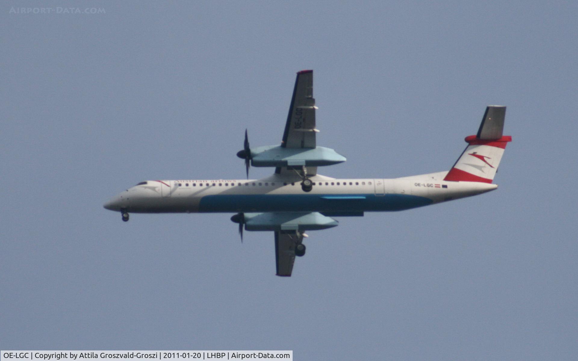 OE-LGC, 2000 De Havilland Canada DHC-8-402Q Dash 8 C/N 4026, On a landing direction, in Üllö city airspace.