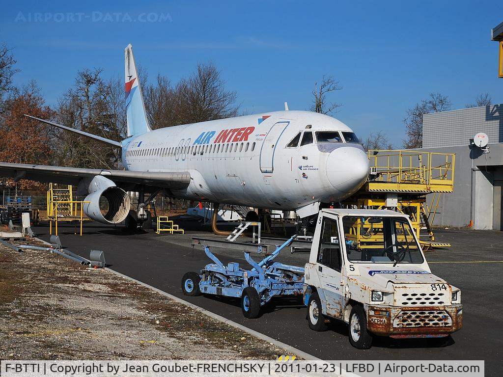 F-BTTI, 1975 Dassault Mercure 100 C/N 9, parking l'IMA