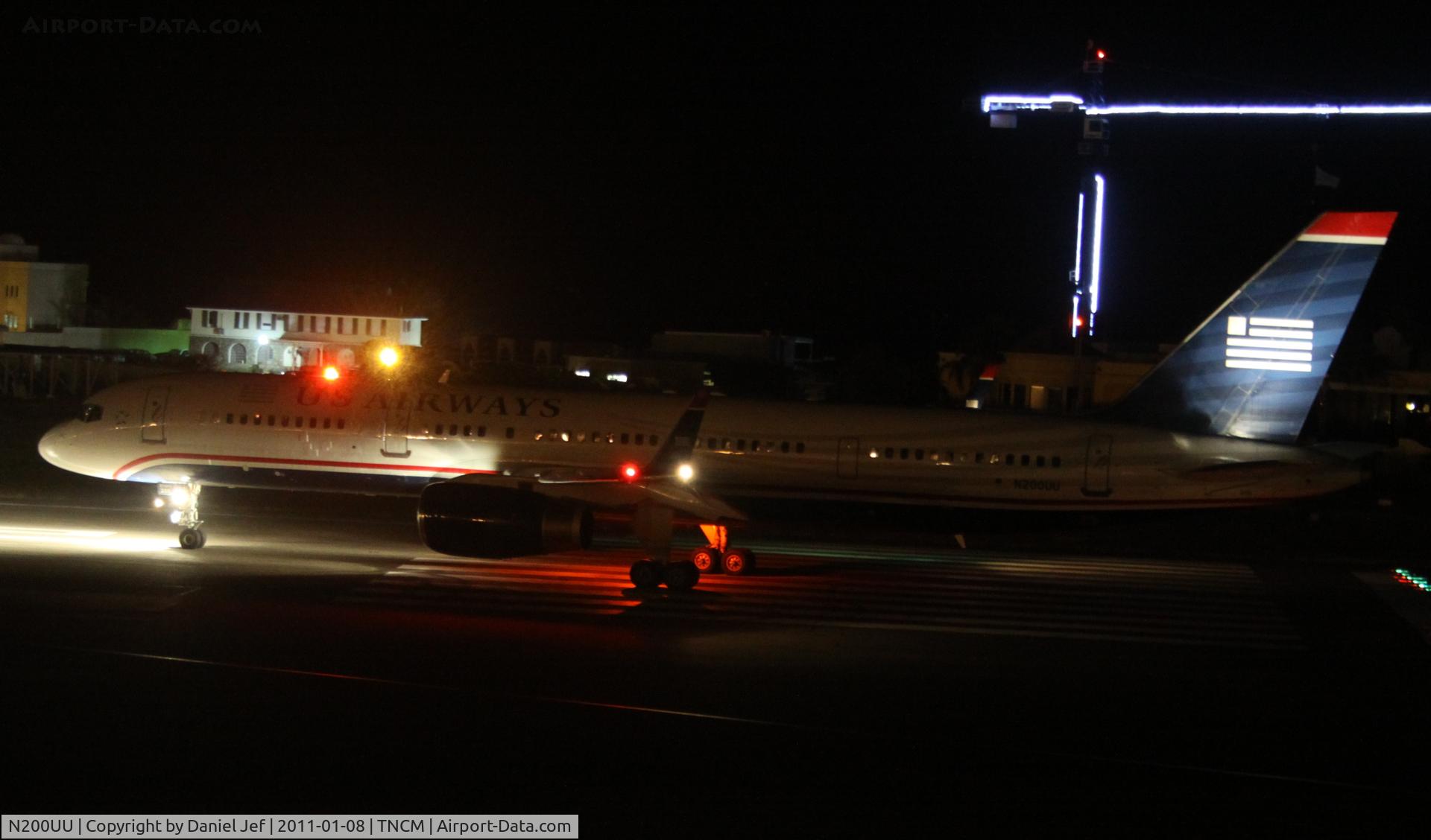 N200UU, 1995 Boeing 757-2B7 C/N 27809, US-Air N200UU at the lines at TNCM