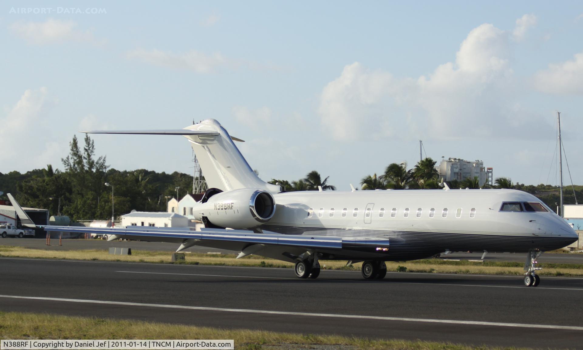 N388RF, 2005 Bombardier BD-700-1A10 Global 5000 C/N 9154, N388RF just landed at TNCM