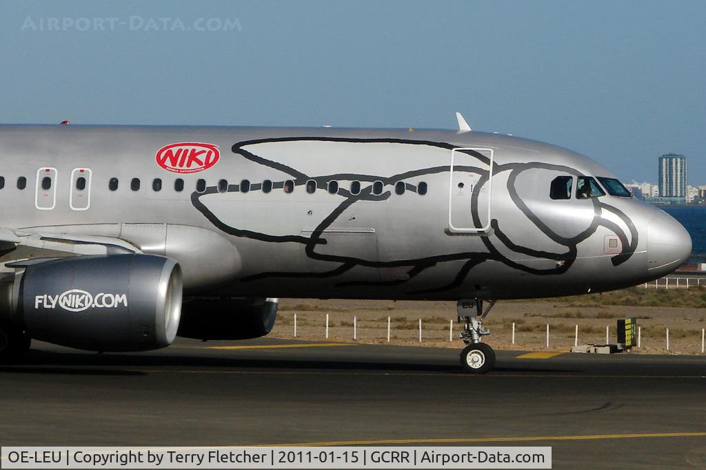 OE-LEU, 2006 Airbus A320-214 C/N 2902, Niki 2006 Airbus A320-214, c/n: 2902 at the Lanzarote Hold for Runway 03