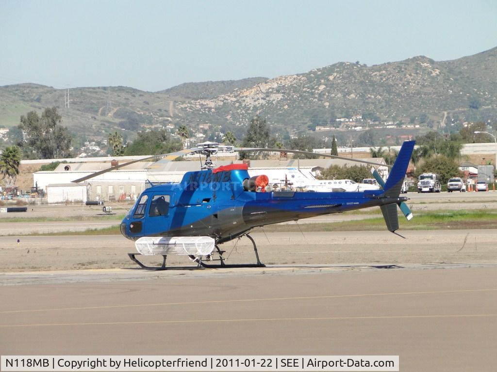 N118MB, 2002 Eurocopter AS-350B-3 Ecureuil Ecureuil C/N 3535, Parked and waiting