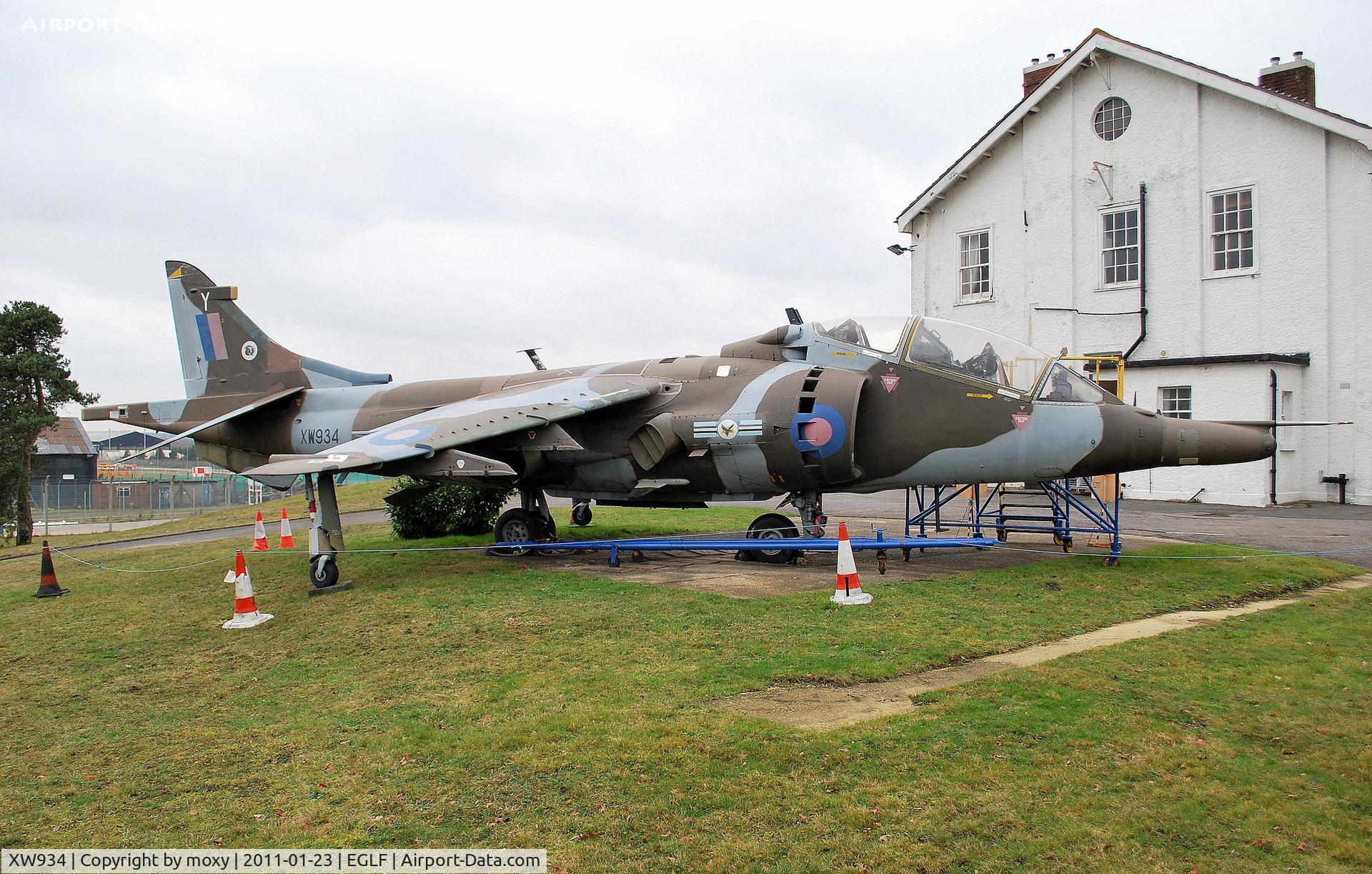 XW934, 1973 Hawker Siddeley Harrier T.4 C/N 212017, Harrier T.4 on display at the FAST museum, Farnborough.