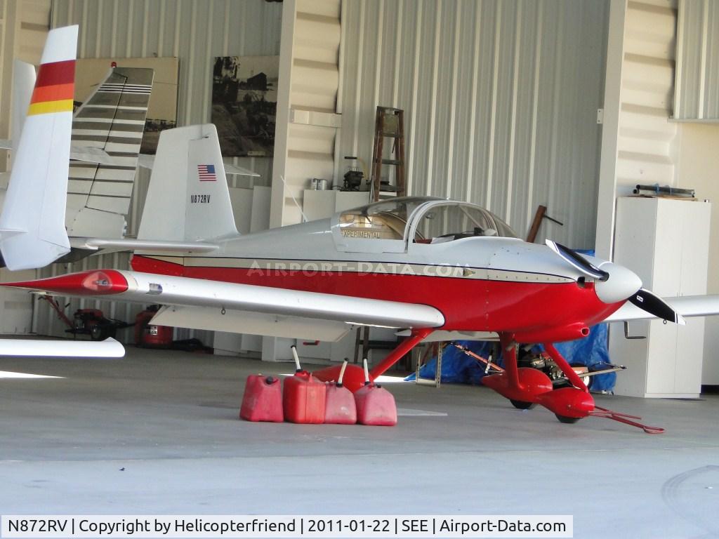 N872RV, 2003 Vans RV-9A C/N 9-0132, Parked in the hanger