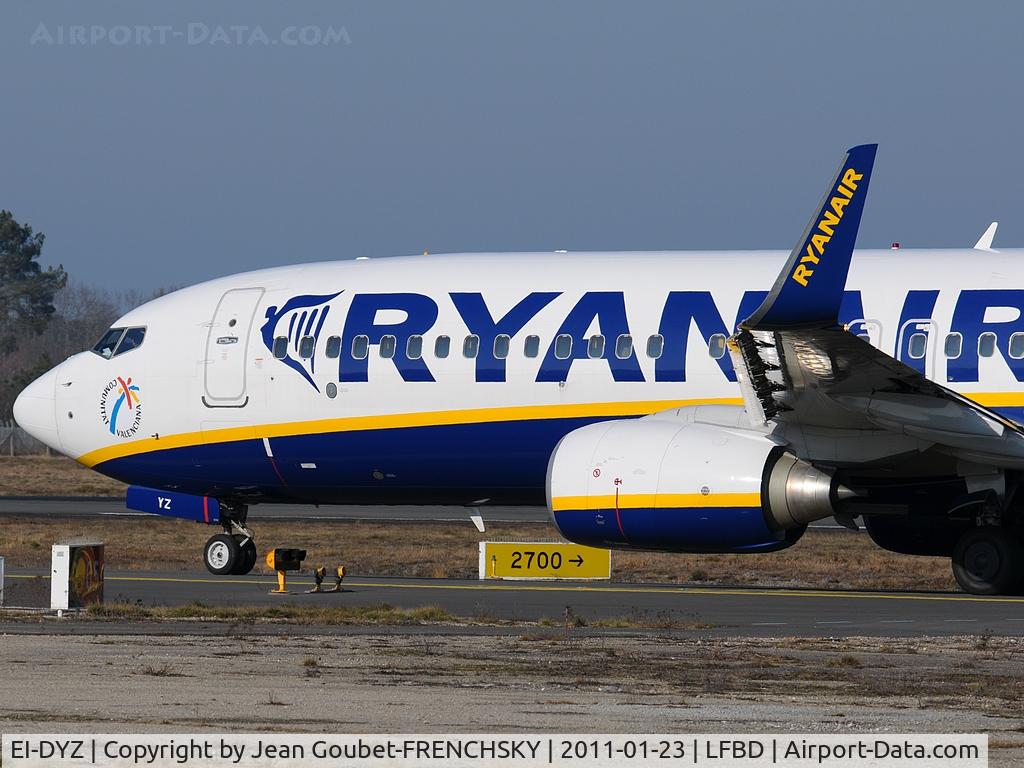 EI-DYZ, 2008 Boeing 737-8AS C/N 37518, runway 05