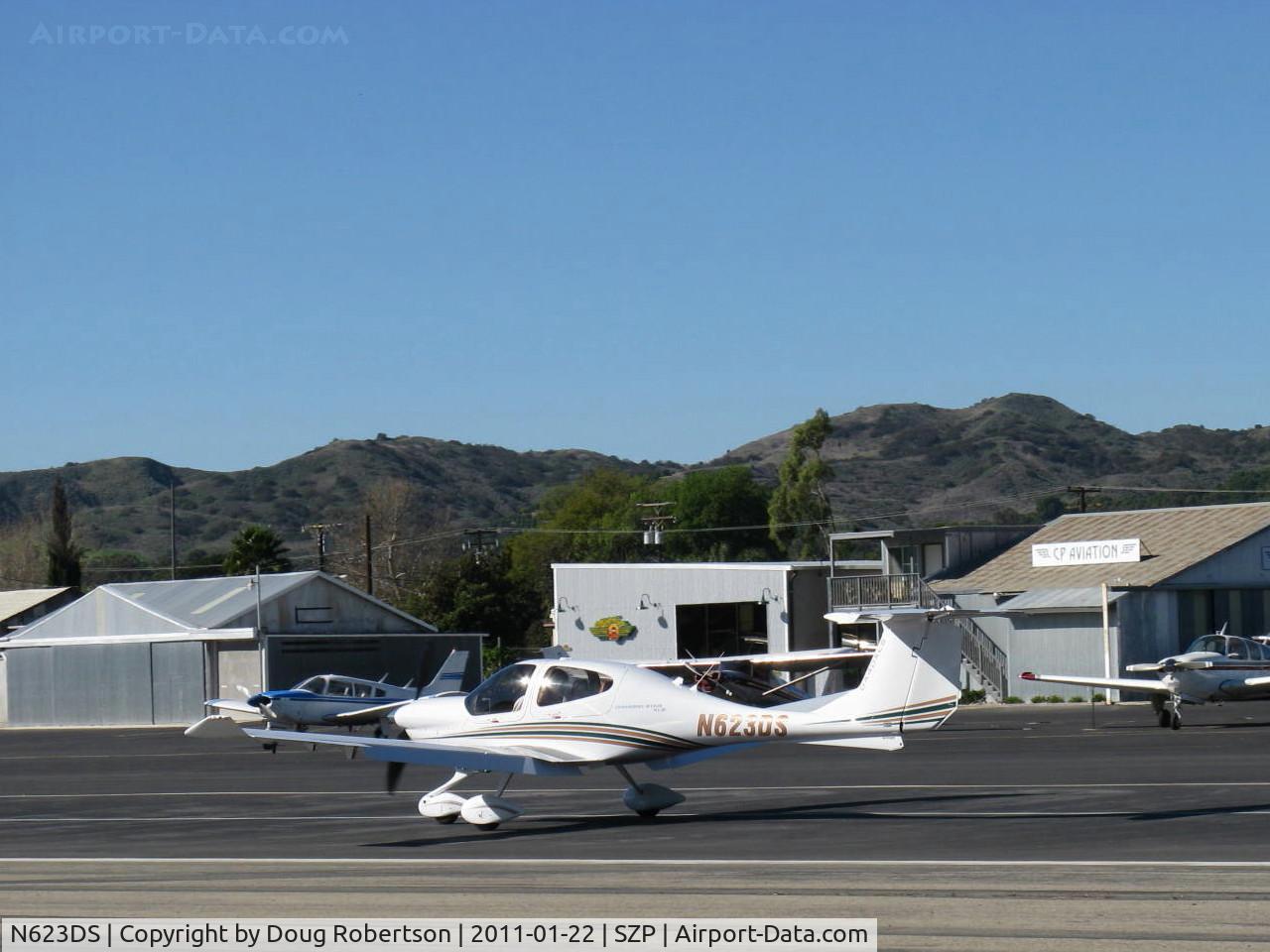 N623DS, Diamond DA-40 Diamond Star C/N 40.1076, Diamond Aircraft Ind. Inc. DA40 DIAMOND STAR XLS, Lycoming IO-360-M1A+ 180 Hp, landing roll Rwy 22