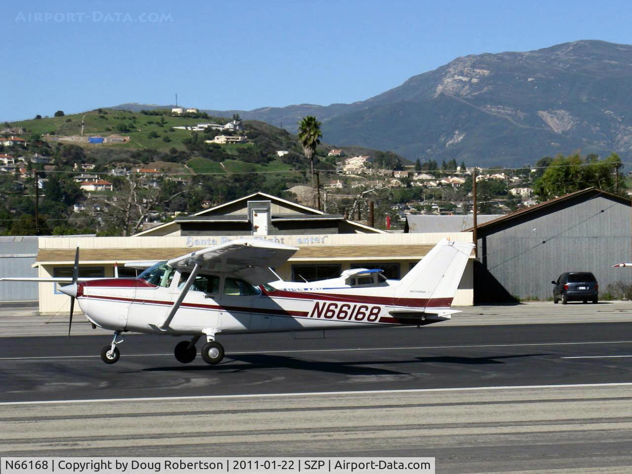 N66168, 1983 Cessna 172P C/N 17275974, 1983 Cessna 172P SKYHAWK II, Lycoming O-320-D2J 160 Hp, takeoff roll Rwy 22