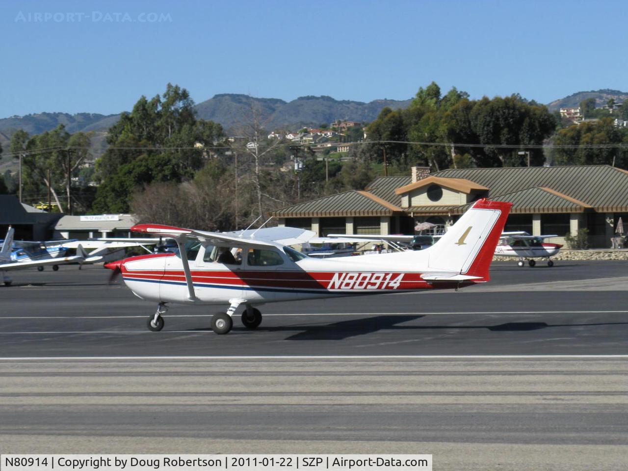 N80914, 1976 Cessna 172M C/N 17266799, 1976 Cessna 172M, Lycoming O-320-E2D 150 Hp, takeoff roll rwy 22