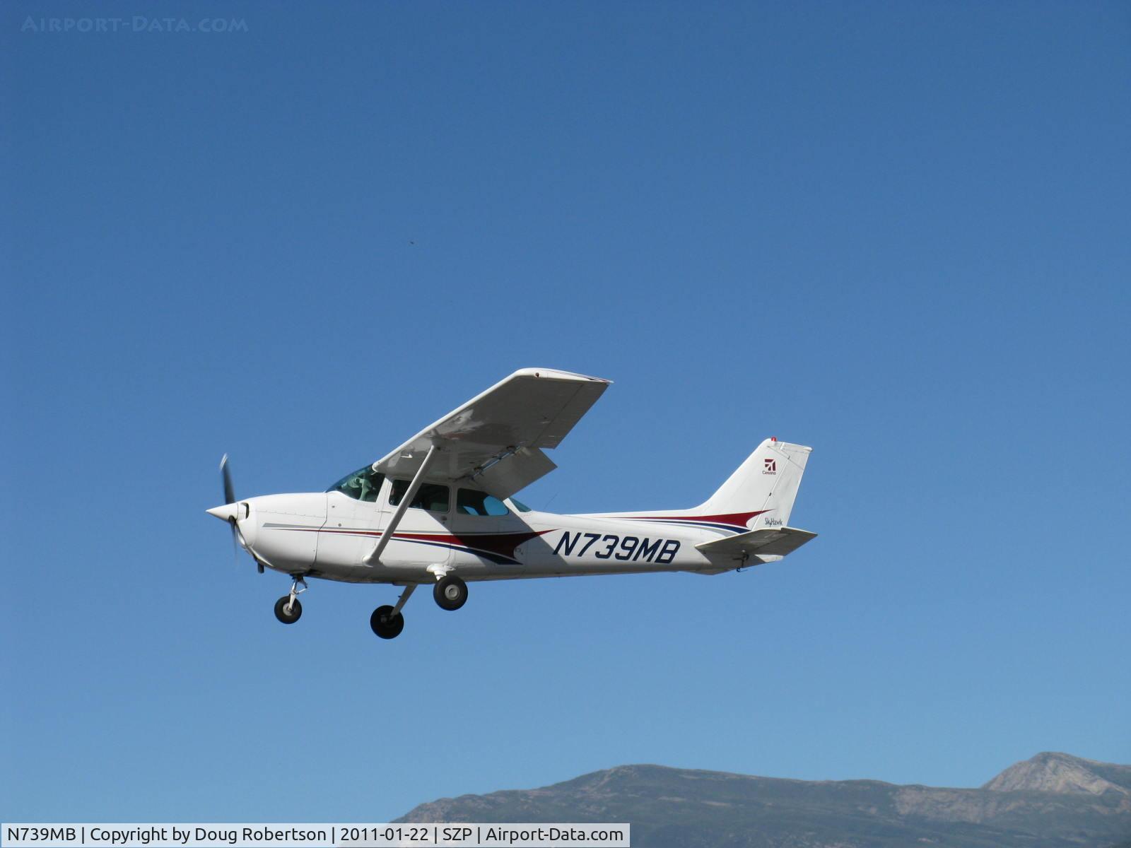 N739MB, 1978 Cessna 172N C/N 17270641, 1978 Cessna 172N SKYHAWK II, Lycoming O-320-H2AD 160 Hp, go-around Rwy 22