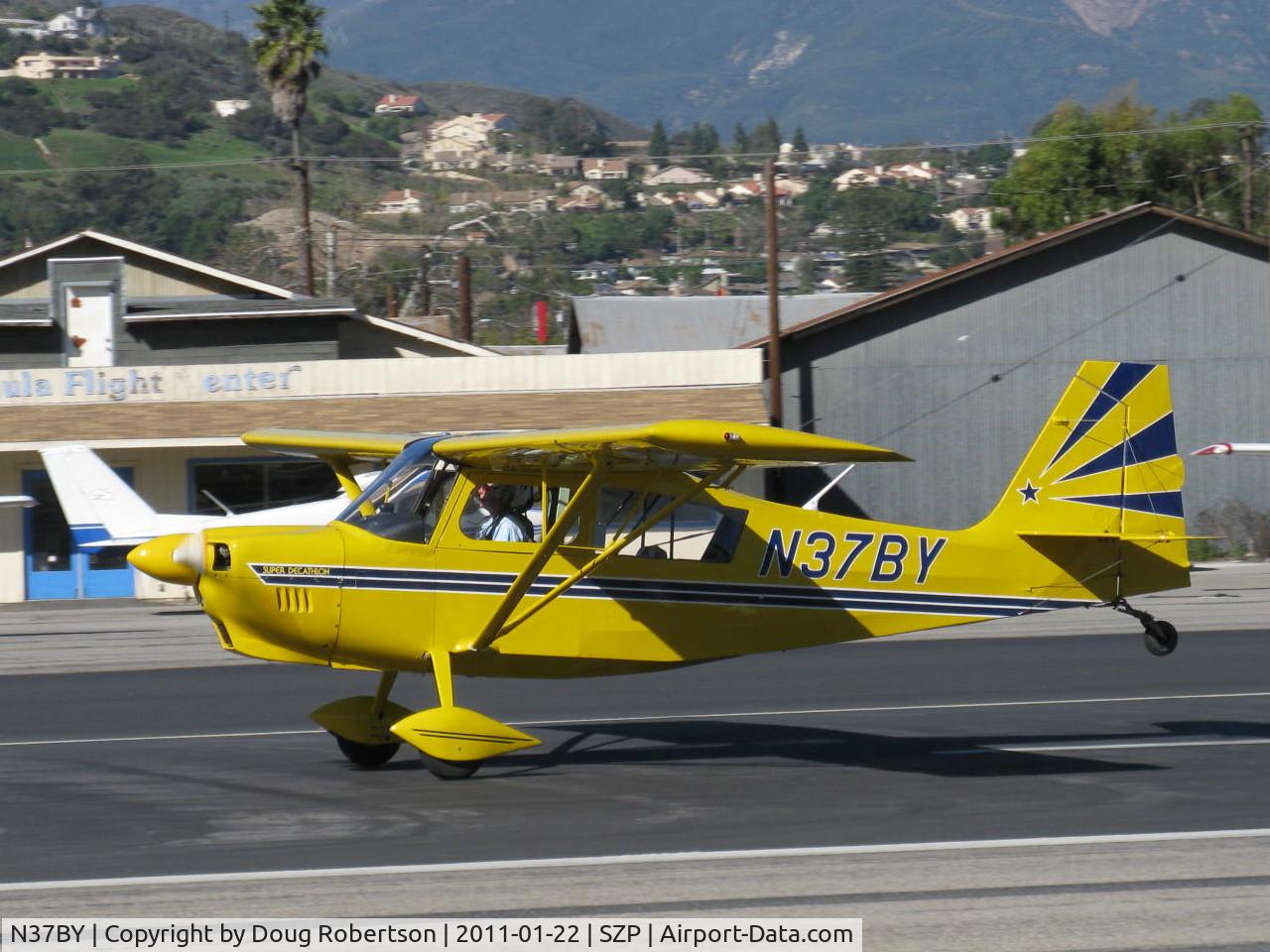 N37BY, 2004 American Champion 8KCAB Super Decathlon C/N 951-2004, 2004 American Champion 8KCAB SUPER DECATHLON, Lycoming AEIO-360 180 Hp, landing Rwy 22